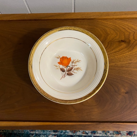 American Limoges Triumph Vermillion Rose Dessert Bowls 22-K Gold Set of 8 - Picture 2 of 5